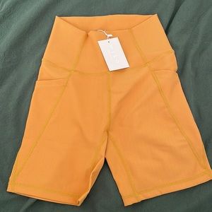 Wilo Women’s Bike Short with Pockets (NWT)